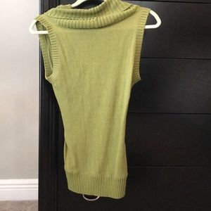 BCBGMaxAzria Tops - BCBG Sleeveless Top BCBGMaxAzria Tops - BCBG Sleeveless Top